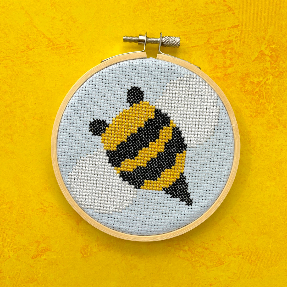 Busy Bee Counted Cross Stitch DIY KIT